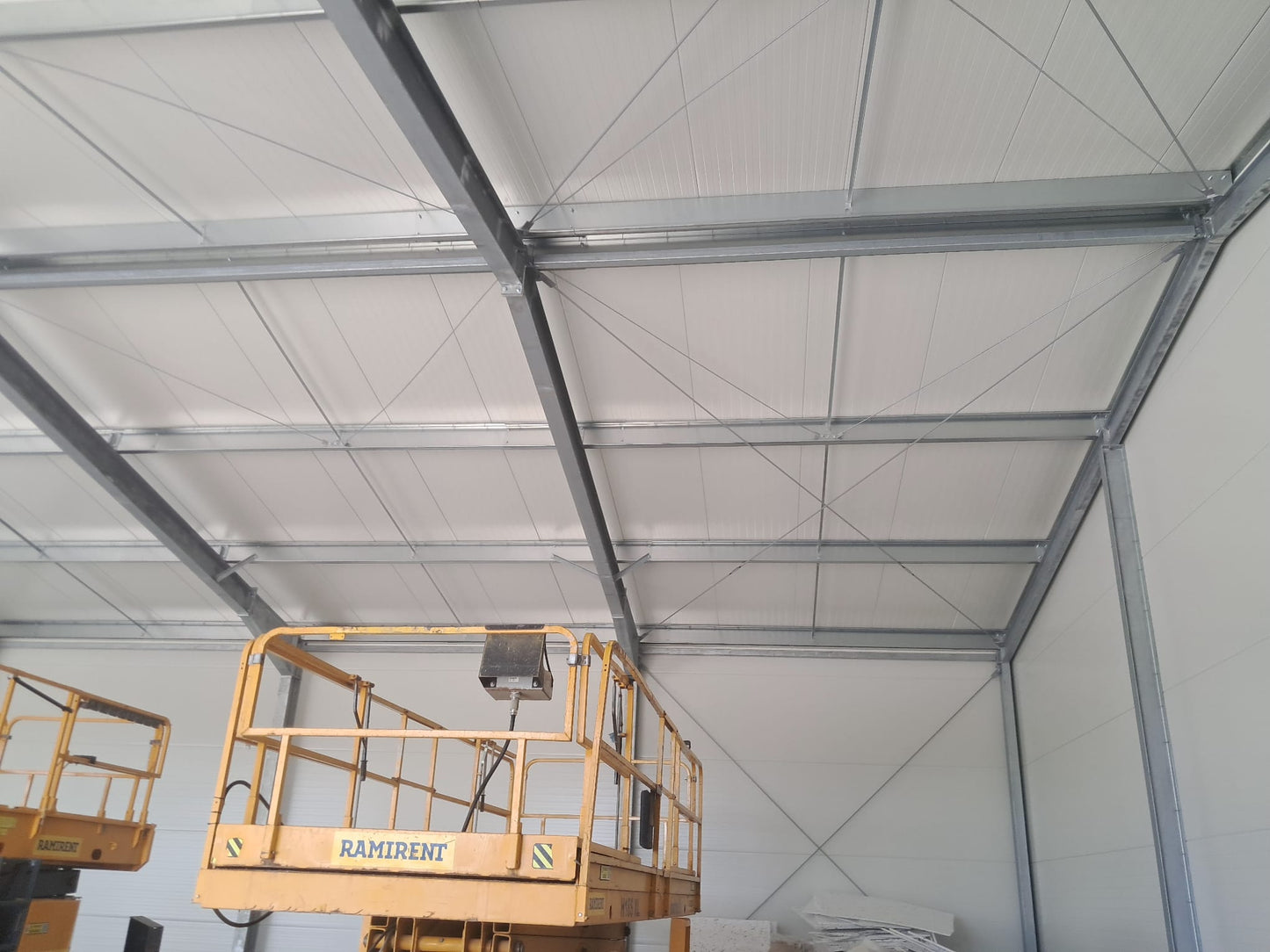 Easyhallen By Protan - Sandwichpanel tak og vegg