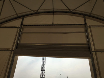 Easyhallen - Frontvegg til containertelt - 40 fot - med port - Easy Gruppen